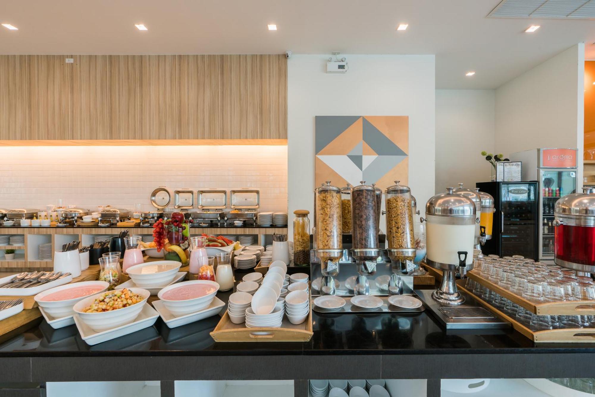 Hotel J Residence Pattaya Luaran gambar